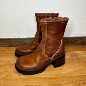 Vintage 90s Steve Madden Heatt chunky brown leather platform ankle boots
